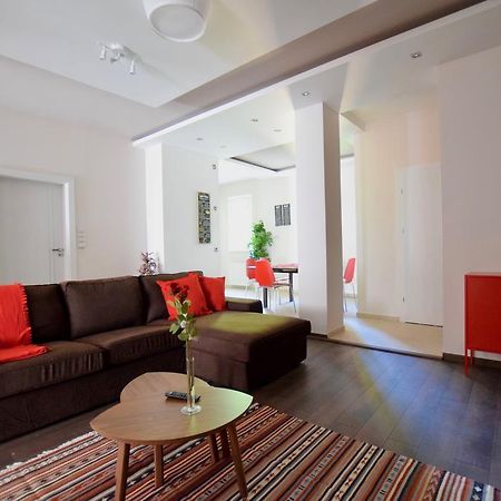 Standard Apartment By Hi5 - Close To Buda Castle Budapest Exterior photo