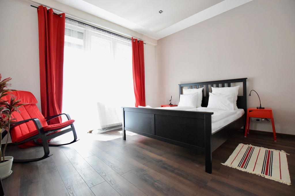 Standard Apartment By Hi5 - Close To Buda Castle Budapest Exterior photo